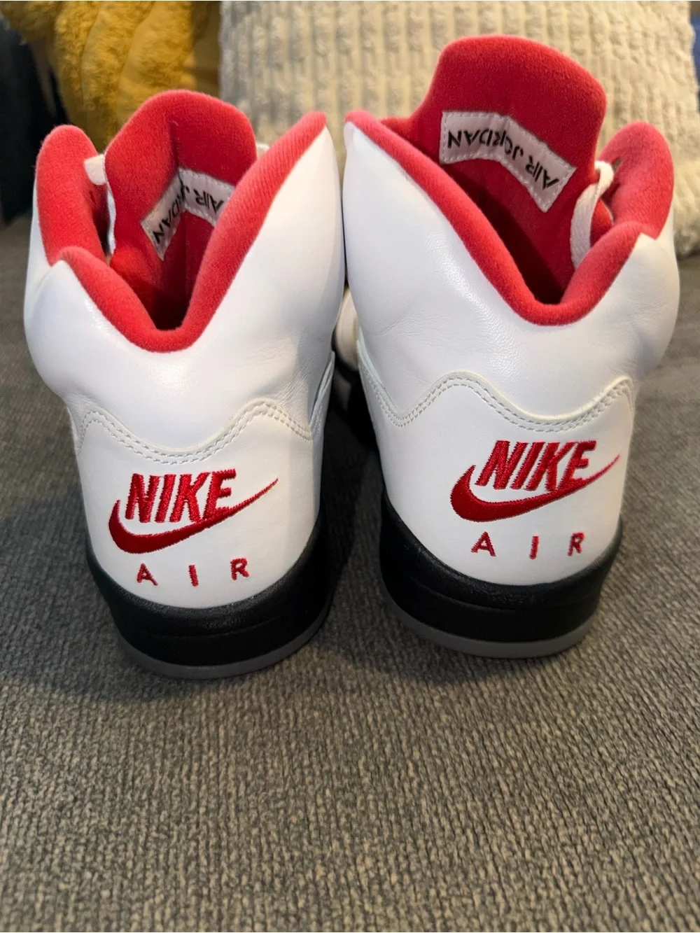 Jordan 5 Retro ‘Fire Red Silver Tongue’ Size 8M